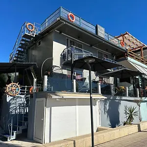 Yacht Appartamento Sarandë